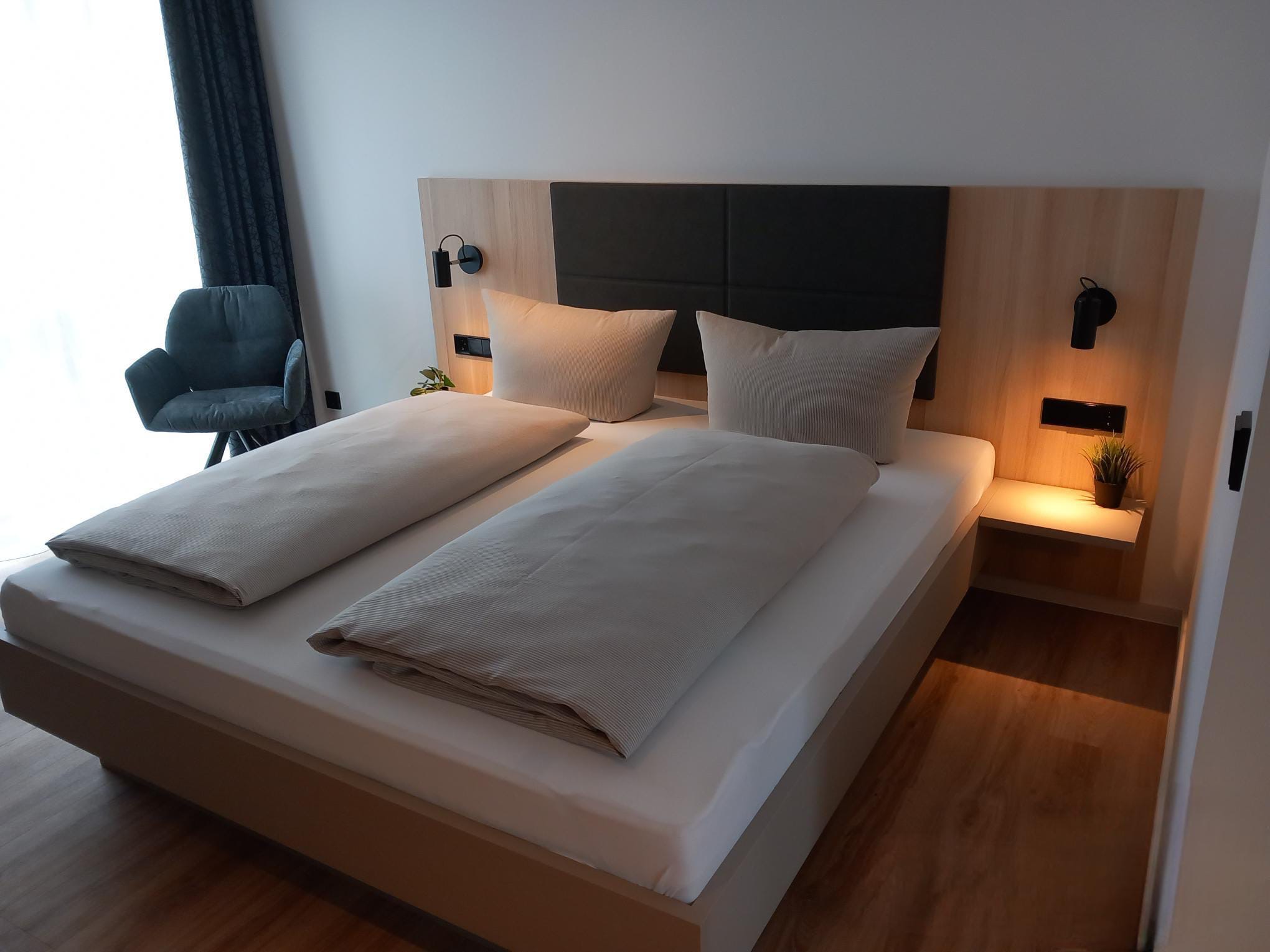 Double Room Comfort+ at HOLI-Berlin